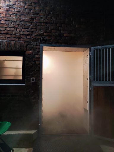 Nebel zieht aus offener Solekammer